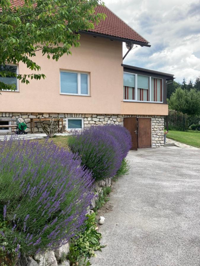Ferienhaus Auszeit Natur Villach Buitenkant foto